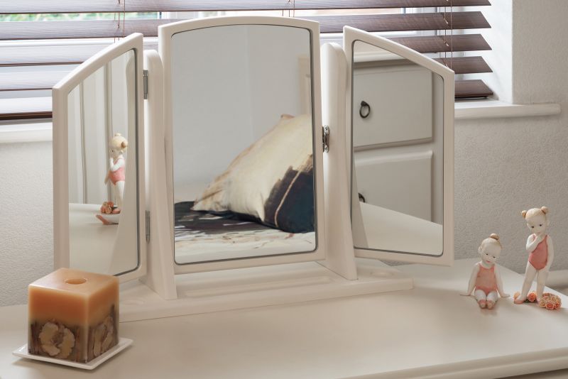 Unique Free Standing Swivel Mirror with Wings KDH